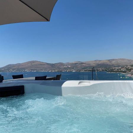 Appartamento Penthouse Maus Traù Esterno foto