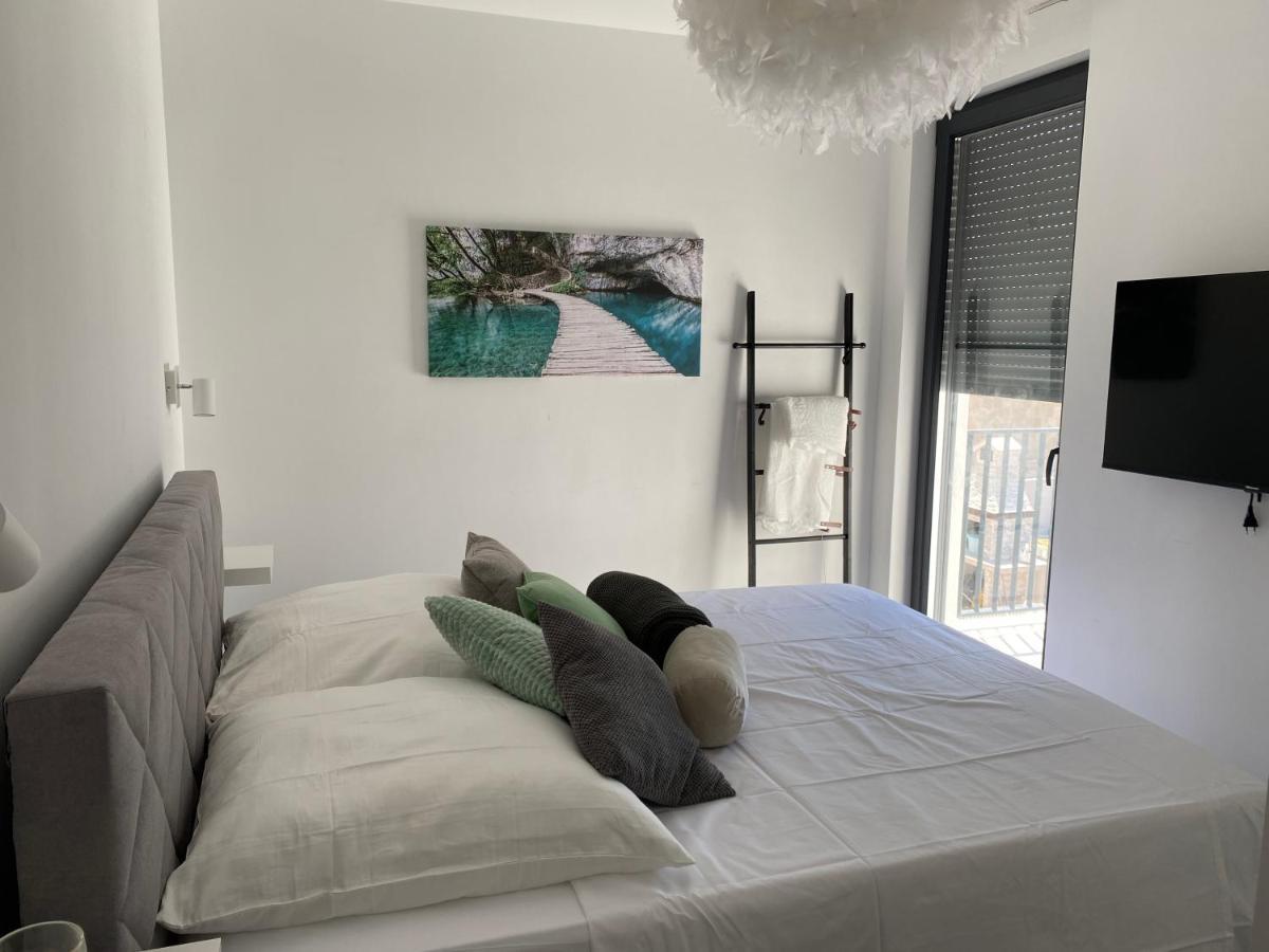 Appartamento Penthouse Maus Traù Esterno foto