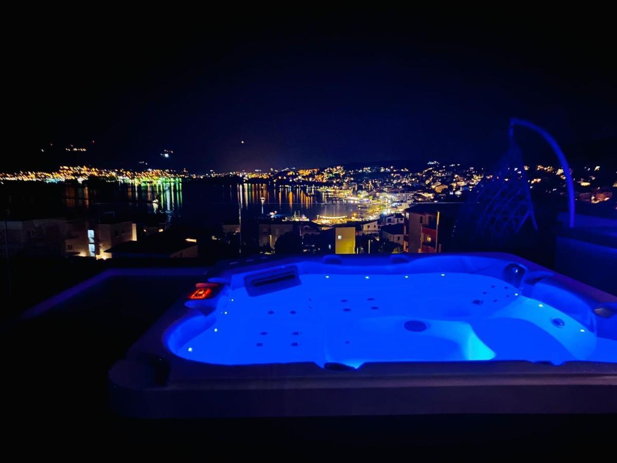 Appartamento Penthouse Maus Traù Esterno foto