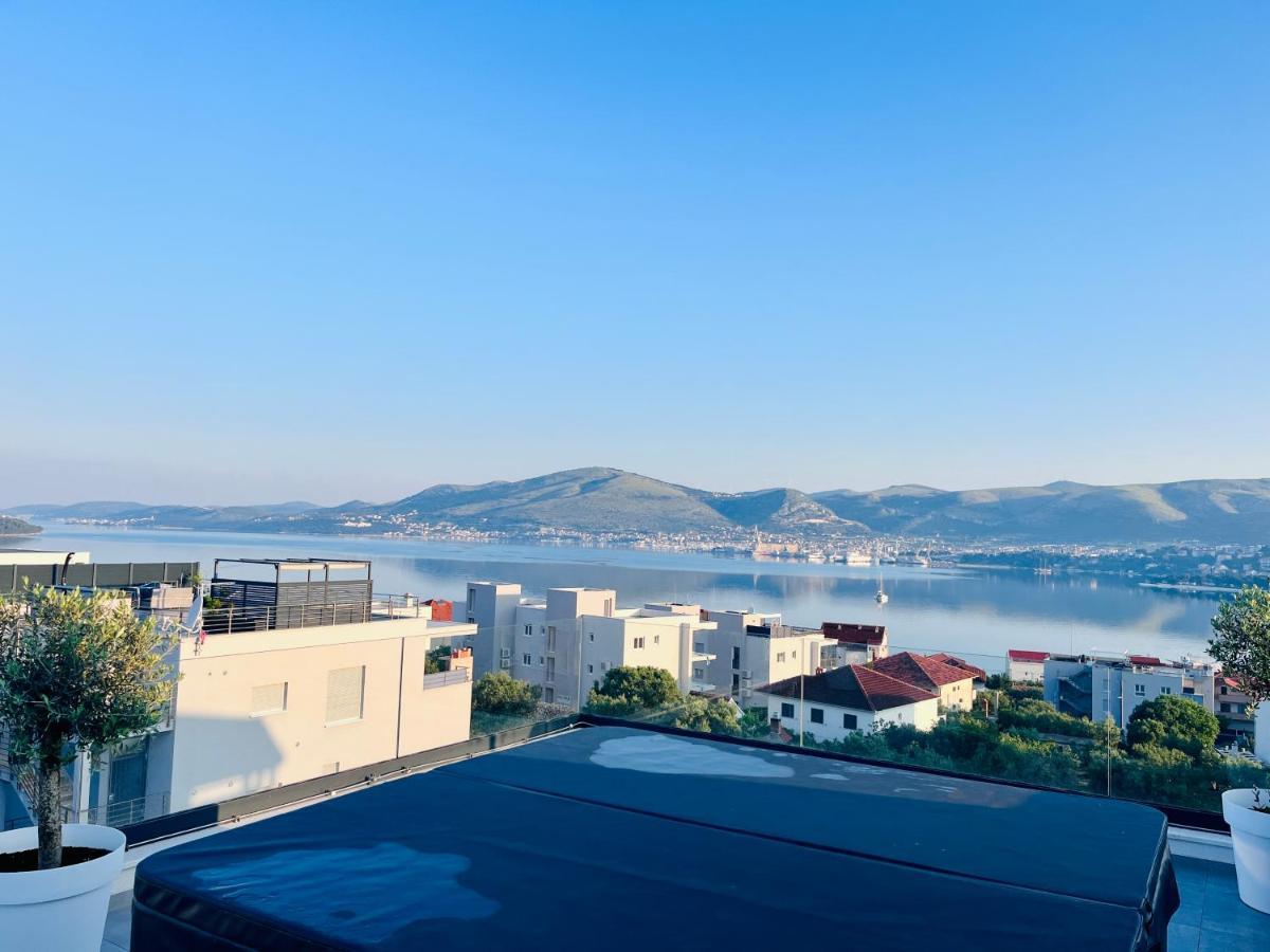 Appartamento Penthouse Maus Traù Esterno foto